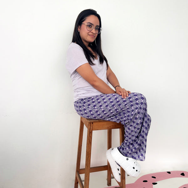 Pijama morada con estampado