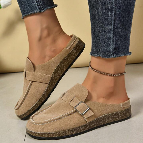 Zapatos tipo mules o suecos