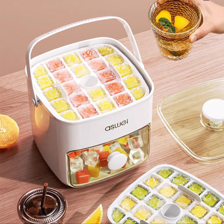 Caja con molde para cubos de hielo